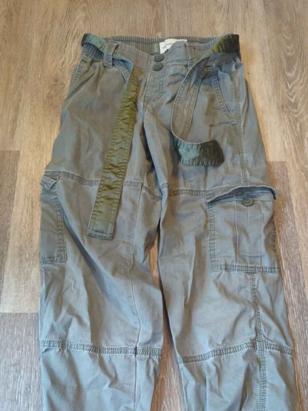 abercrombie kids cargo pants size 9/10 girls